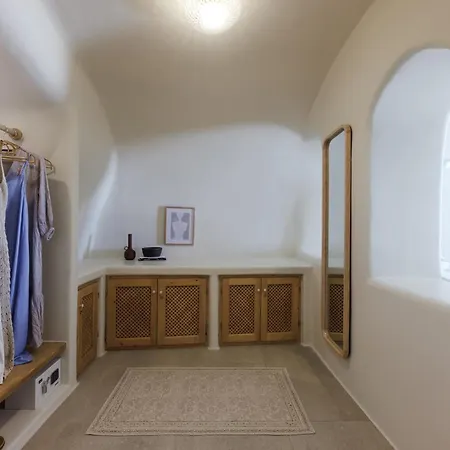 Blue Art Caves - Lunar Sea Suite Oia  Exterior photo