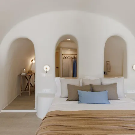 Blue Art Caves - Lunar Sea Suite Oia  Exterior photo